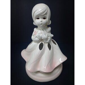 Vintage Working Handkerchief Singing Girl With Flowers  12 " Tall Ceramic Lamp